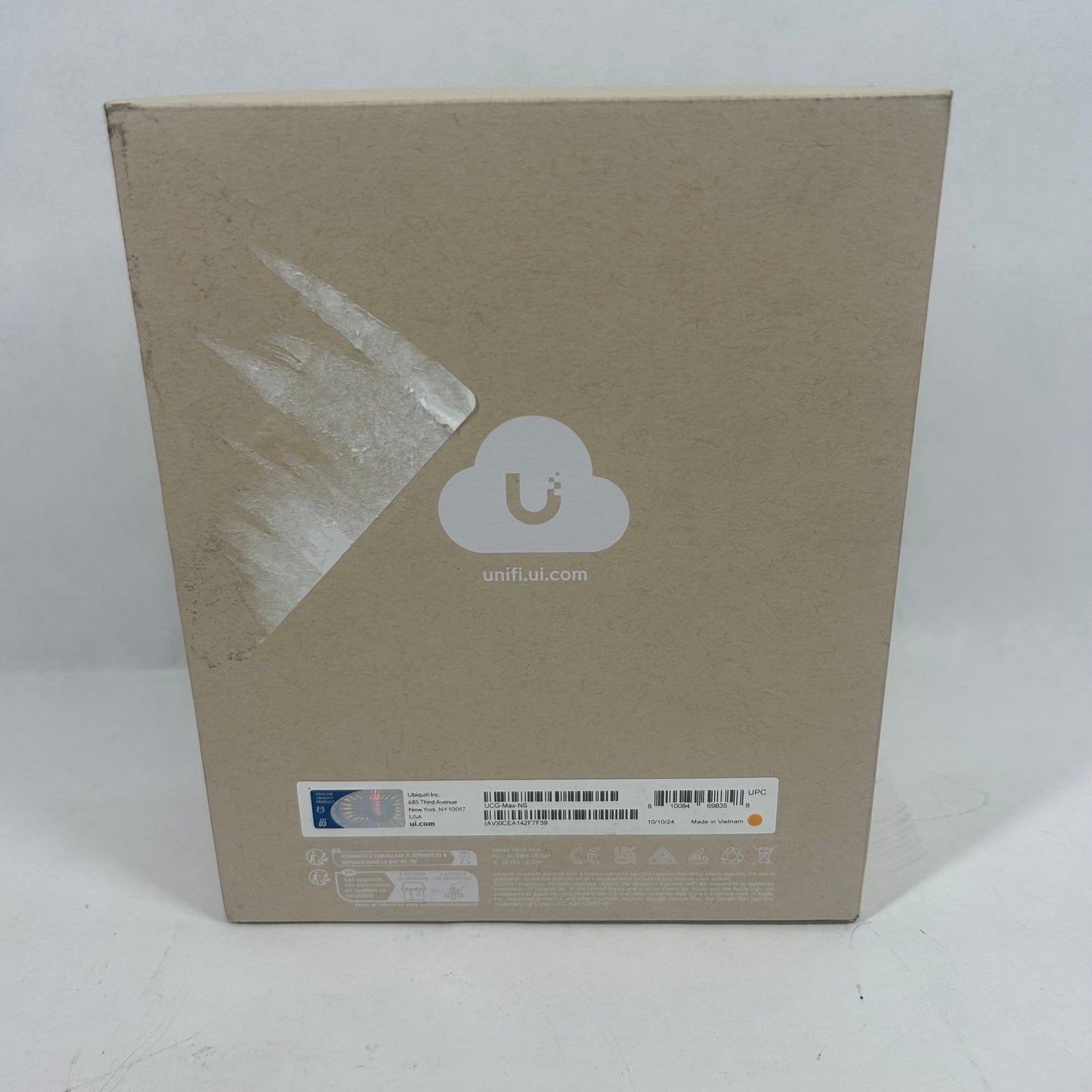 New Ubiquiti Unifi Cloud Gateway Max Router 0CEA142F7F39