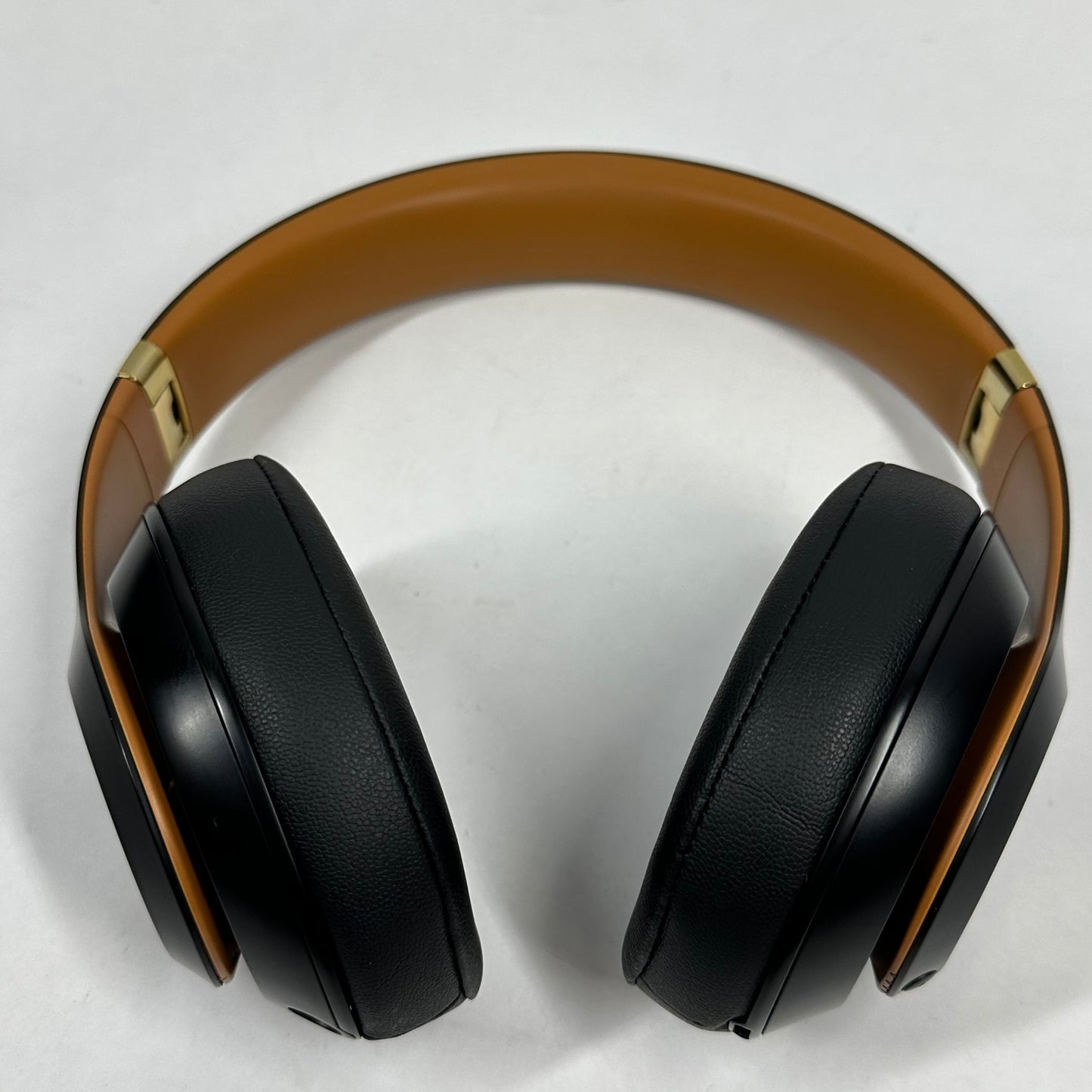 Beats Studio3 Wireless Bluetooth Headphones Midnight Black Skyline Edition