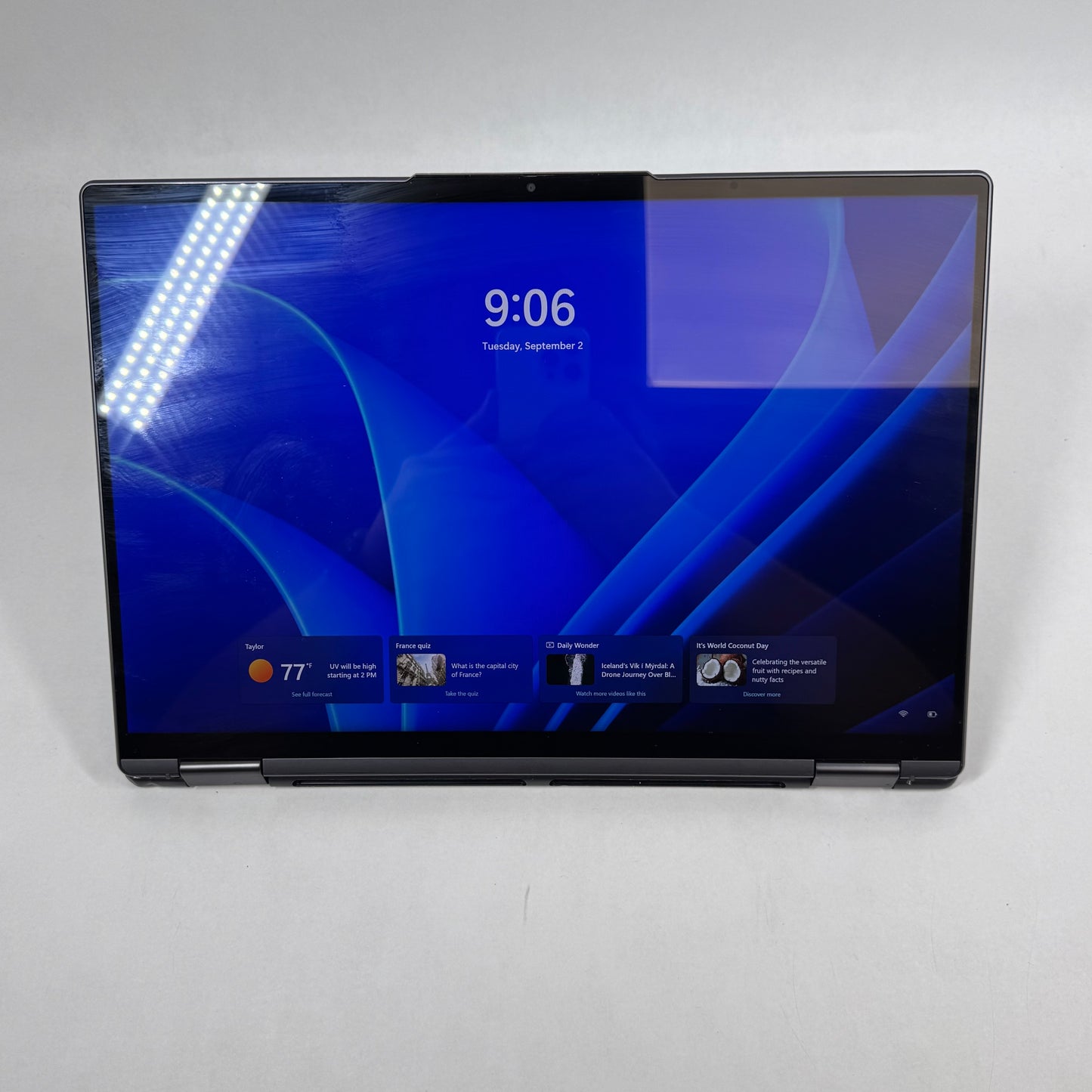Lenovo Yoga 7I 16" i5-1240P 1.7GHz 8GB RAM 256GB SSD