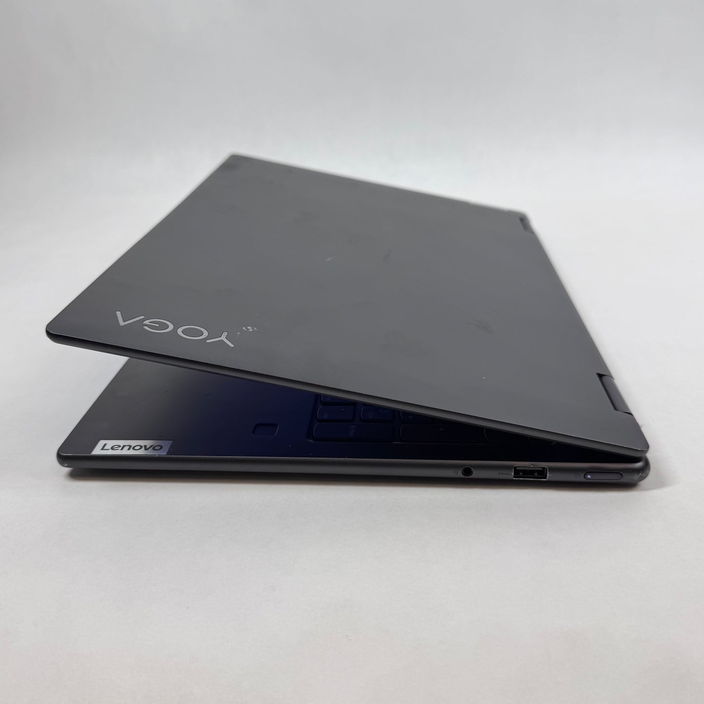 Lenovo Yoga 7I 16" i5-1240P 1.7GHz 8GB RAM 256GB SSD