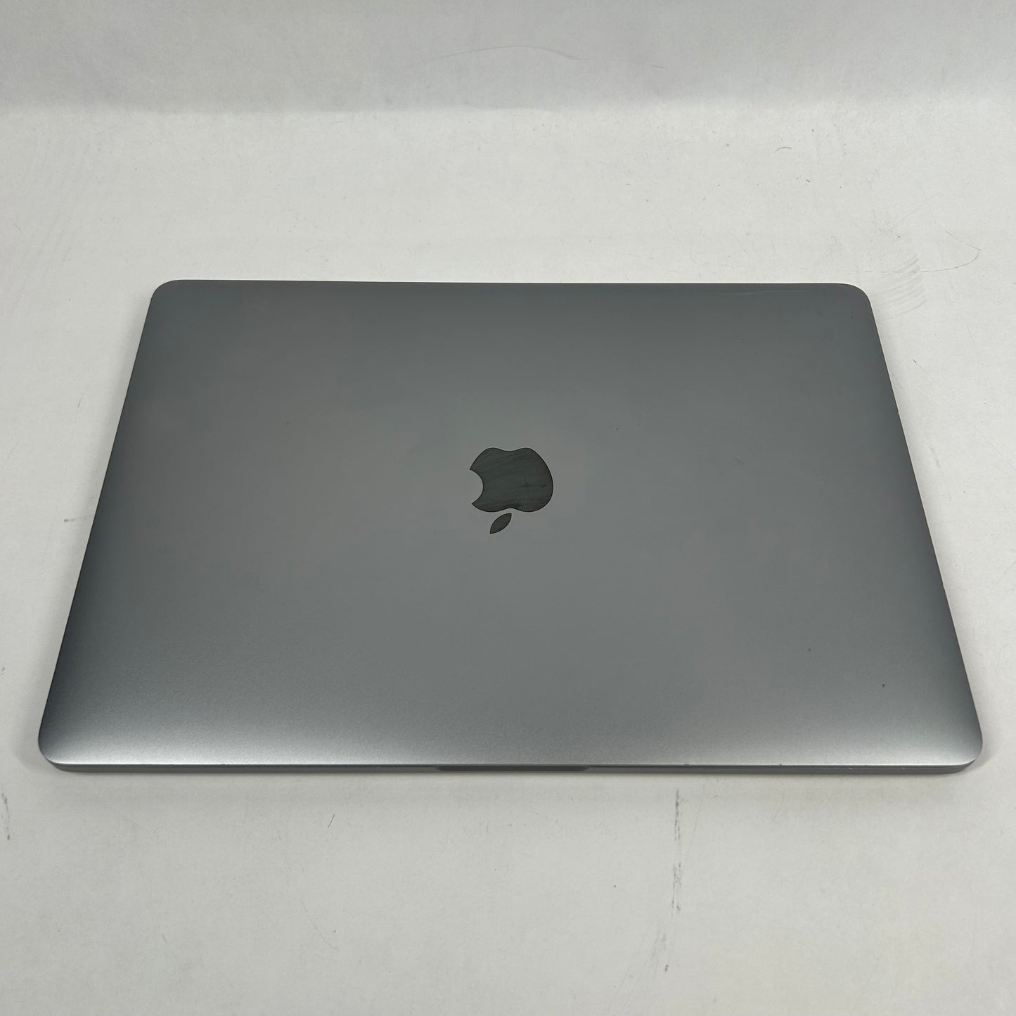 2020 Apple MacBook Pro 13.3" i5 2.0GHz 16GB RAM 512GB SSD Space Gray A2251