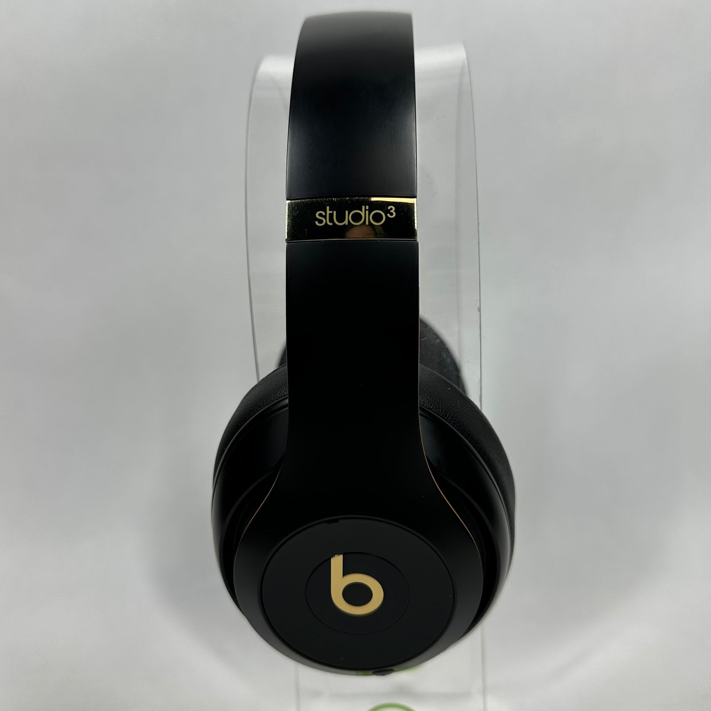 Beats Studio3 Wireless Bluetooth Headphones Midnight Black Skyline Edition