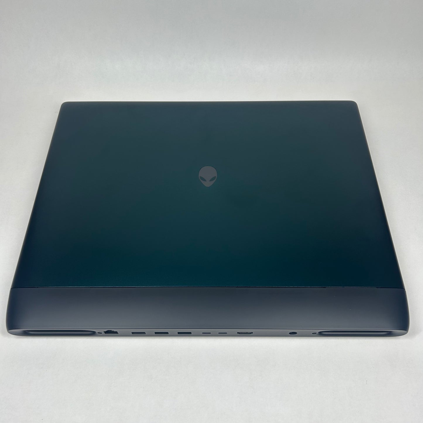 Dell Alienware 18 Area-51 AA18250 Ultra 9 275HX 32GB RAM 2TB SSD RTX 5070 Ti