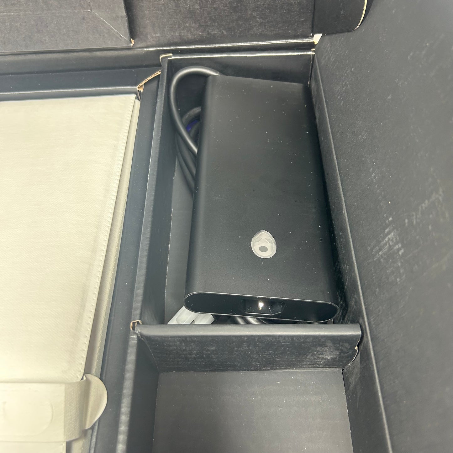 Dell Alienware 18 Area-51 AA18250 Ultra 9 275HX 32GB RAM 2TB SSD RTX 5070 Ti