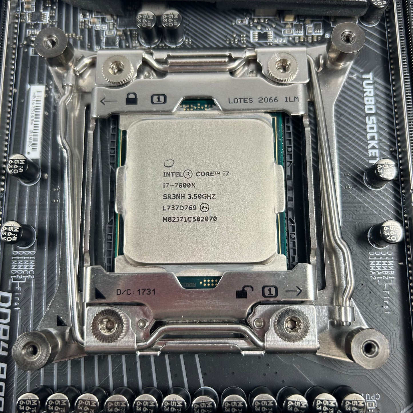 MSi X299 GAMING PRO CARBON AC LGA2066 ATX With Intel Core i7-7800X