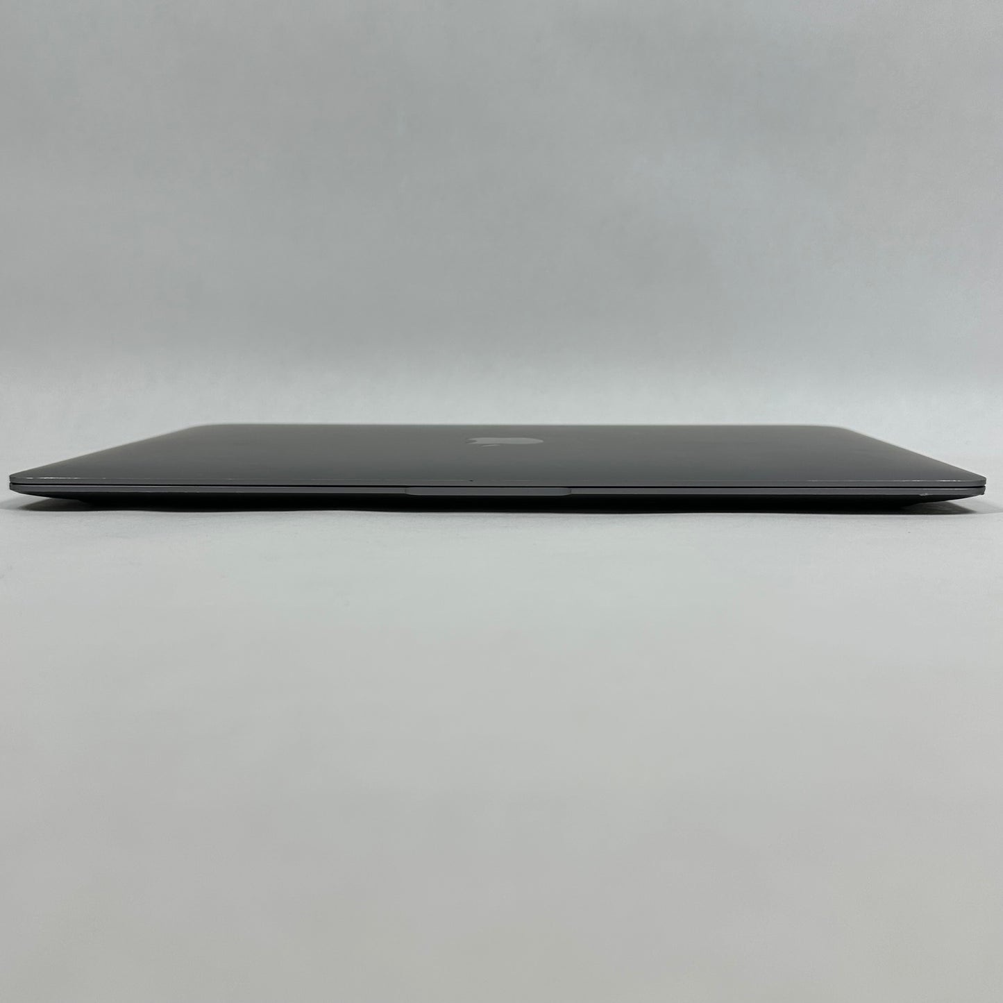 2020 Apple MacBook Air 13.3" M1 7C GPU 3.2GHz 8GB RAM 256GB SSD A2337