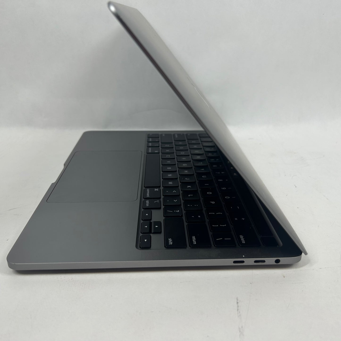 2020 Apple MacBook Pro 13.3" i5 2.0GHz 16GB RAM 512GB SSD Space Gray A2251