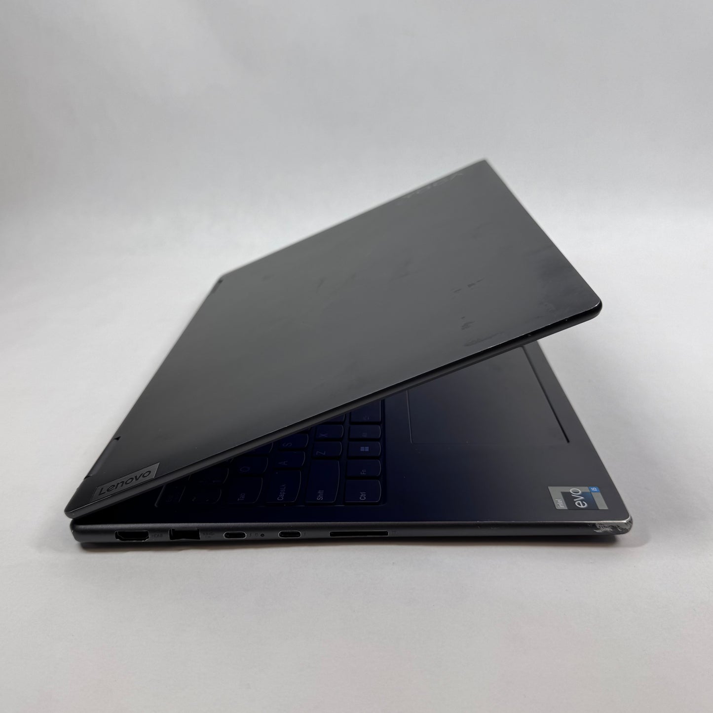 Lenovo Yoga 7I 16" i5-1240P 1.7GHz 8GB RAM 256GB SSD