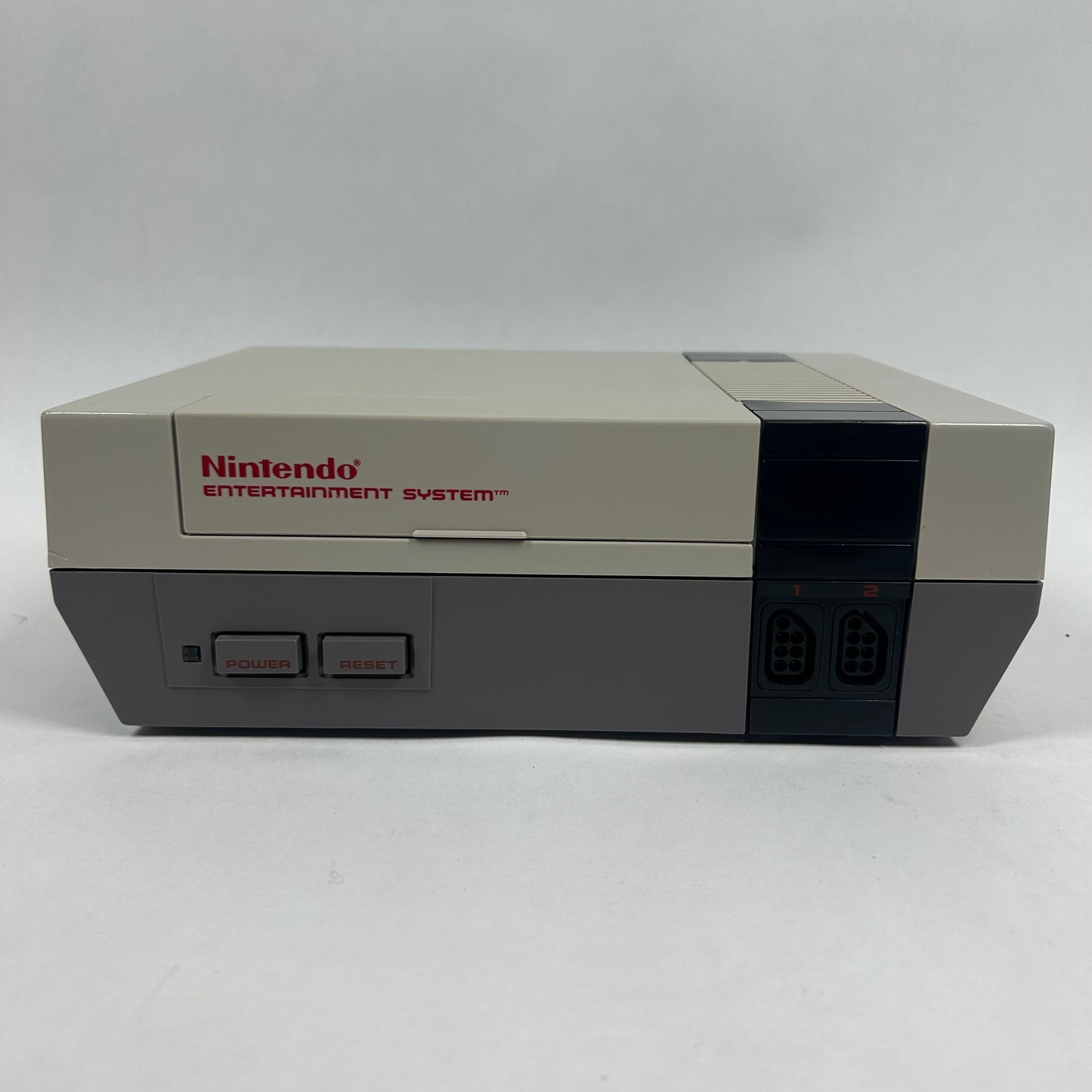 Nintendo Entertainment System NES Video Game Console NES-001 Gray