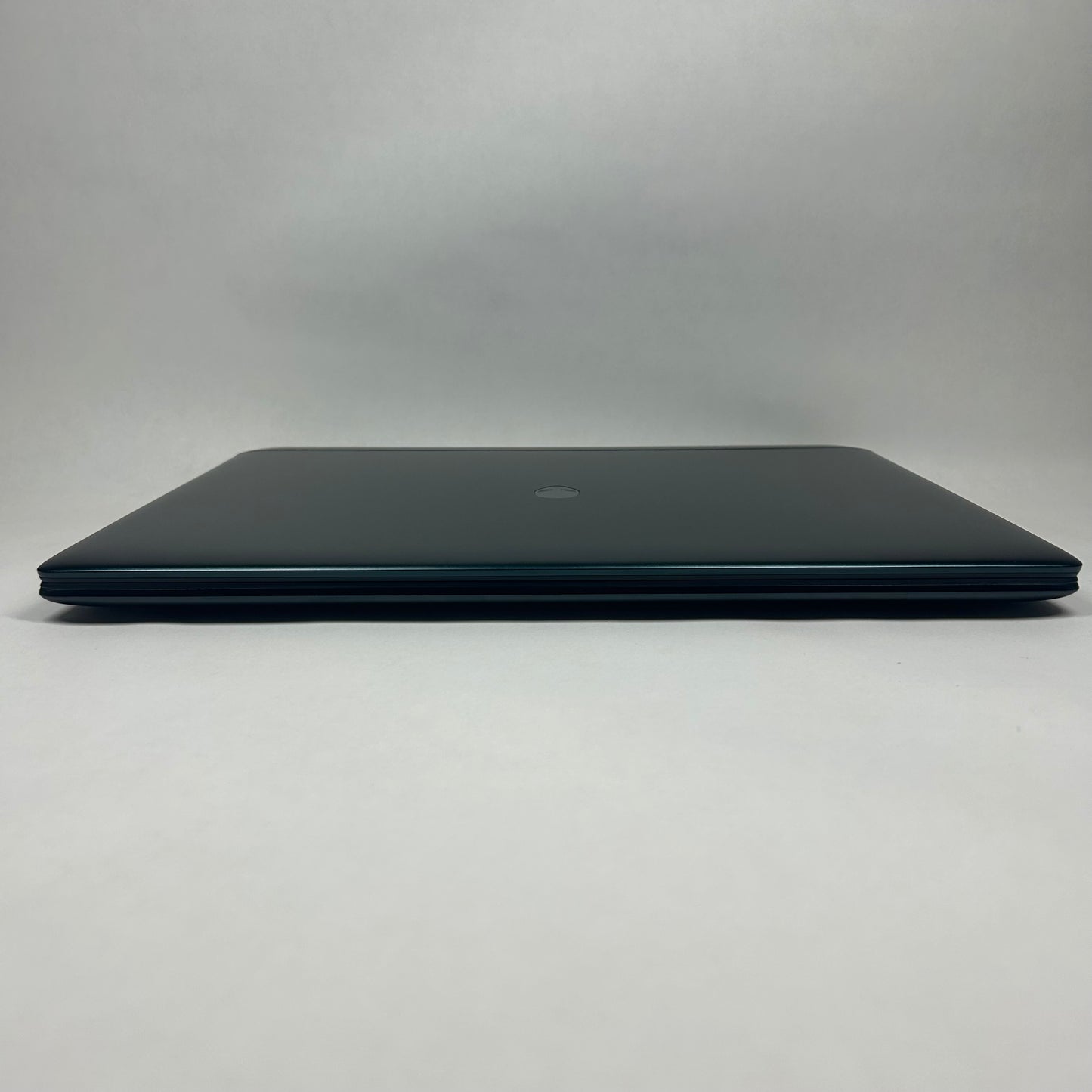 Dell Alienware 18 Area-51 AA18250 Ultra 9 275HX 32GB RAM 2TB SSD RTX 5070 Ti