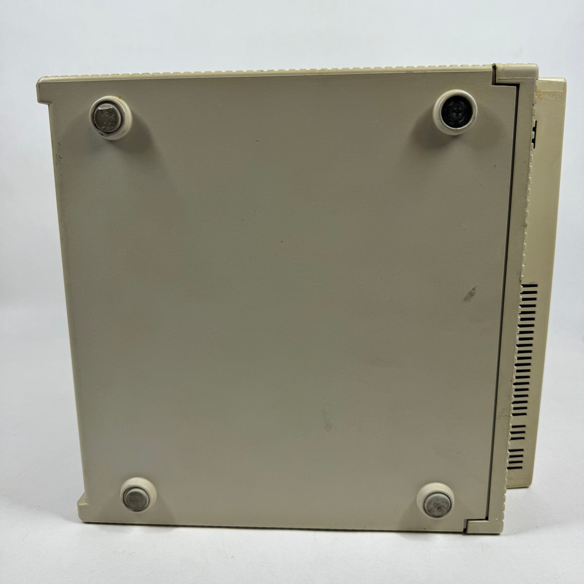 Apple Macintosh SE Computer M5011 Computer Only