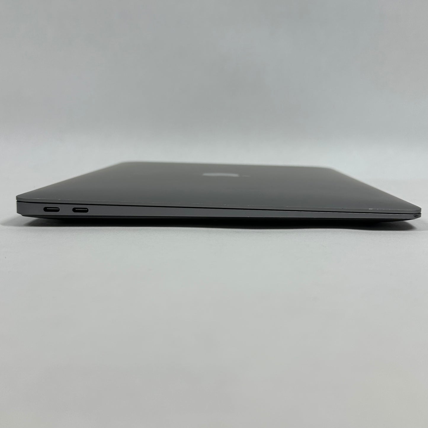 2020 Apple MacBook Air 13.3" M1 7C GPU 3.2GHz 8GB RAM 256GB SSD A2337