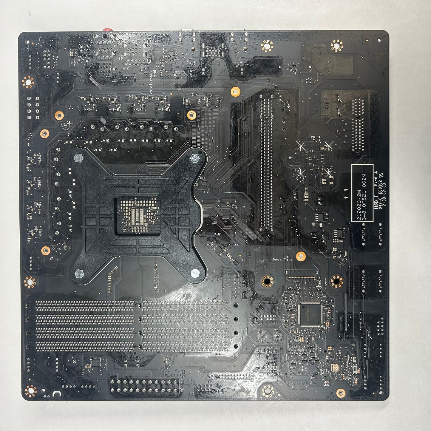 HP Omen GT21-0334 AM4 microATX