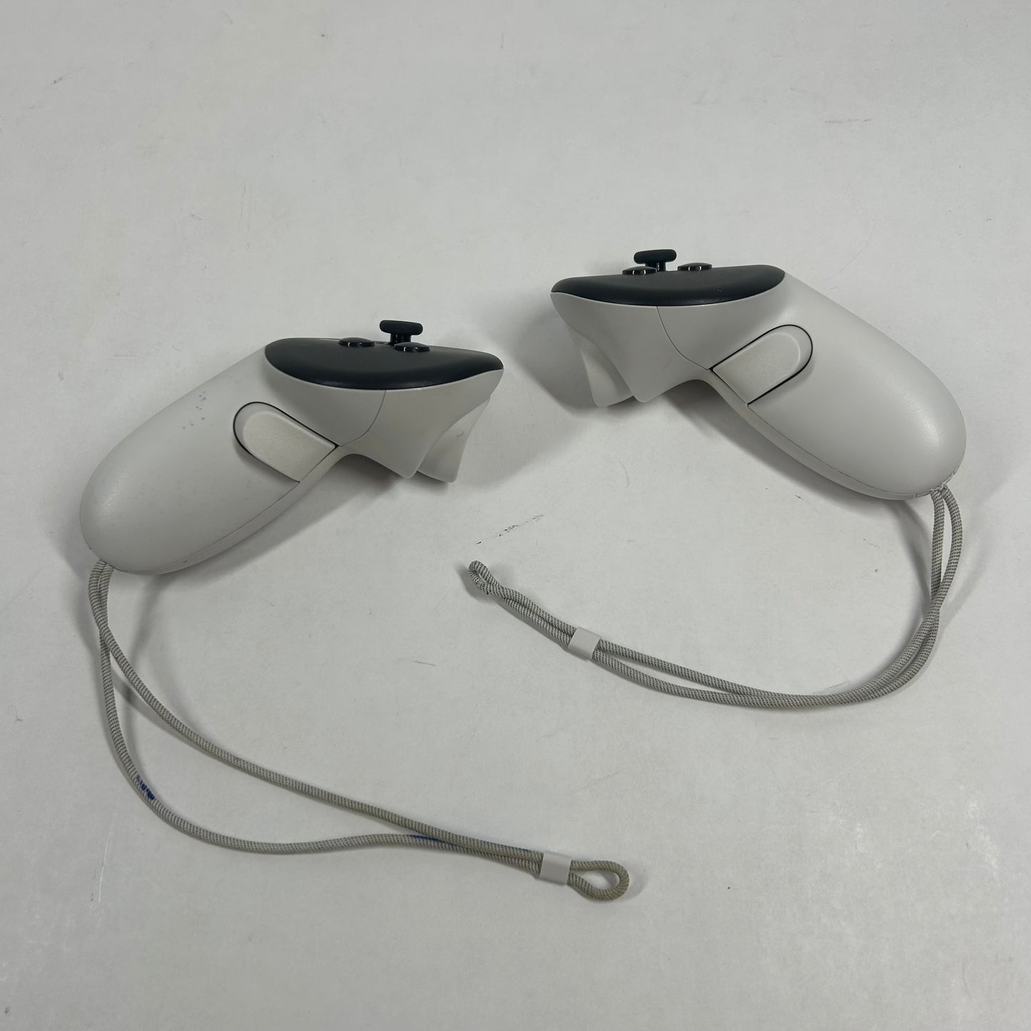 Meta Quest 3S 128GB Standalone All-in-One VR Headset P97