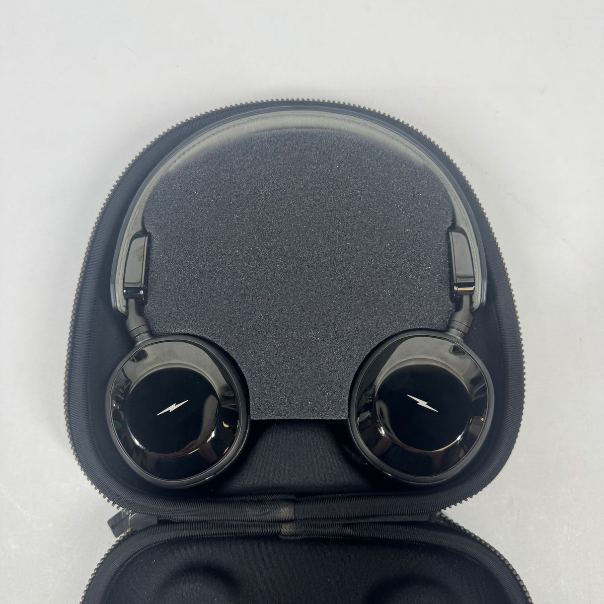 Shinola Detroit Wired Over-Ear Headphones Black