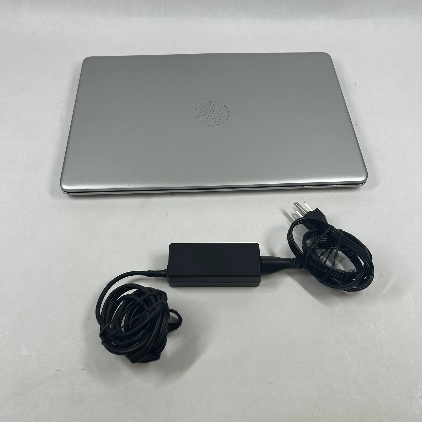 HP Laptop 15-GW0123OD 15.6" Ryzen 3 3250U 2.6GHz 8GB RAM 1TB SSD