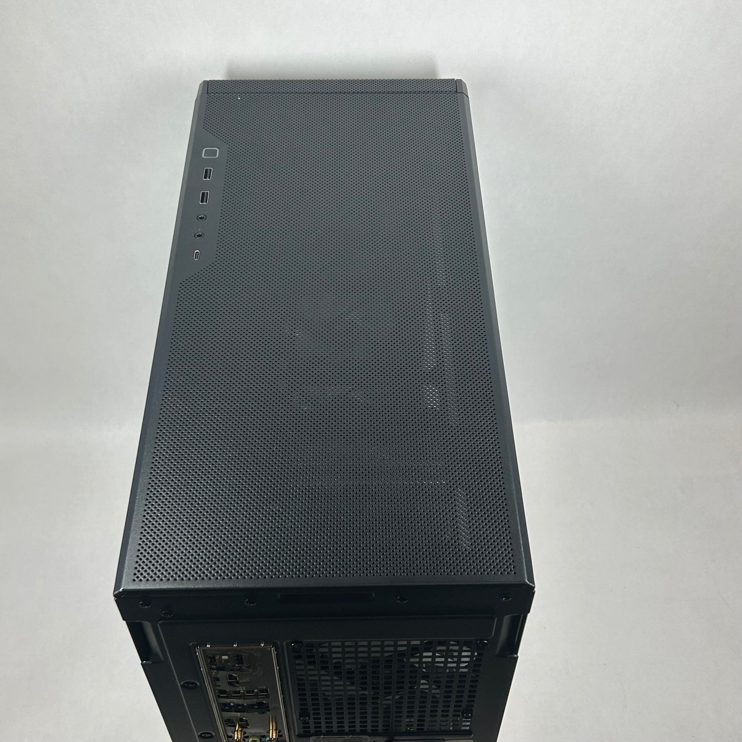 iBuyPower Custom PC Ryzen 7 9700X 3.80GHz 32GB RAM 1TB SSD AMD Radeon RX 9060 XT