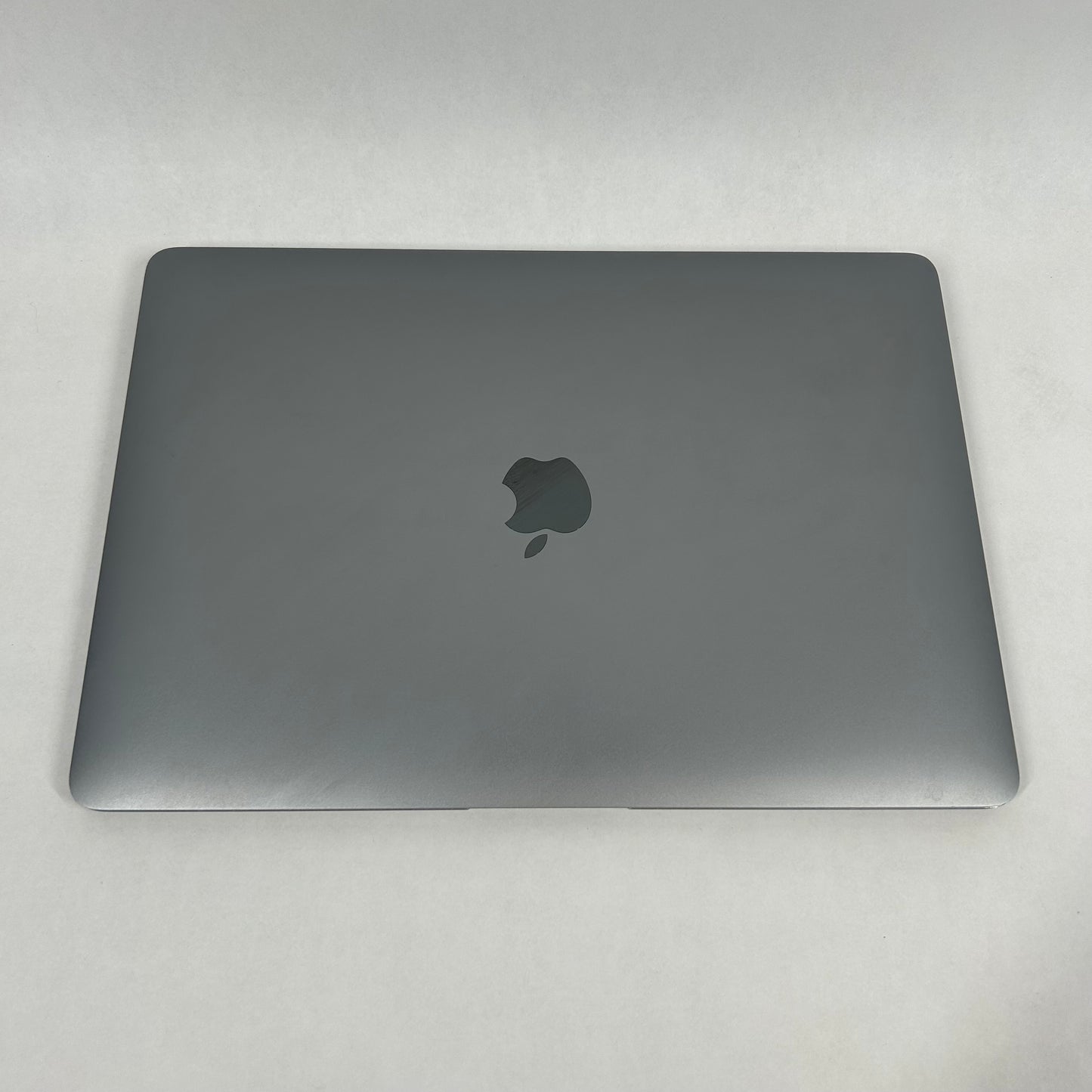 2020 Apple MacBook Air 13.3" M1 3.2GHz 8GB RAM 256GB SSD A2337