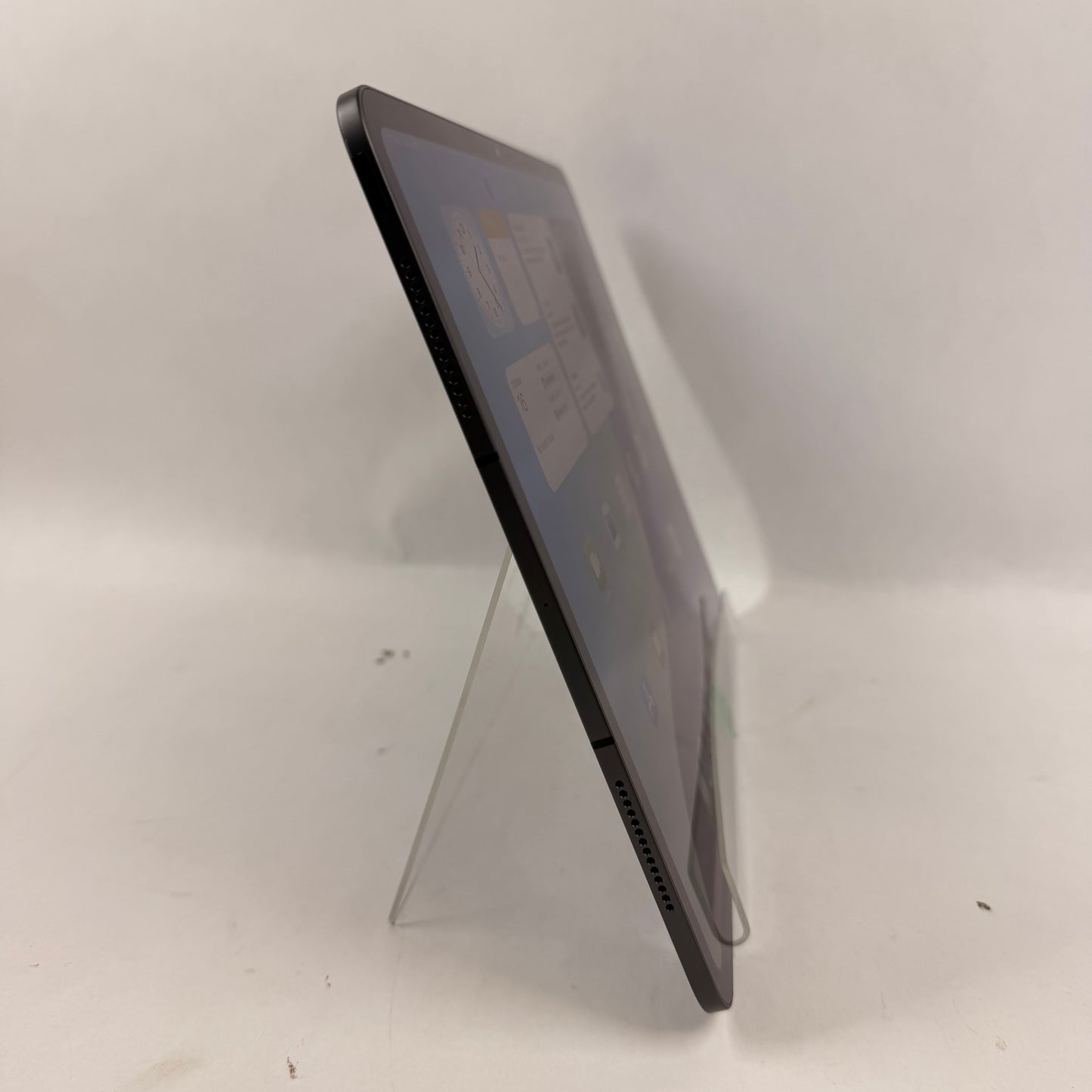 Unlocked Apple iPad Pro 13" M4 256GB Space Black NVXR3LL/A