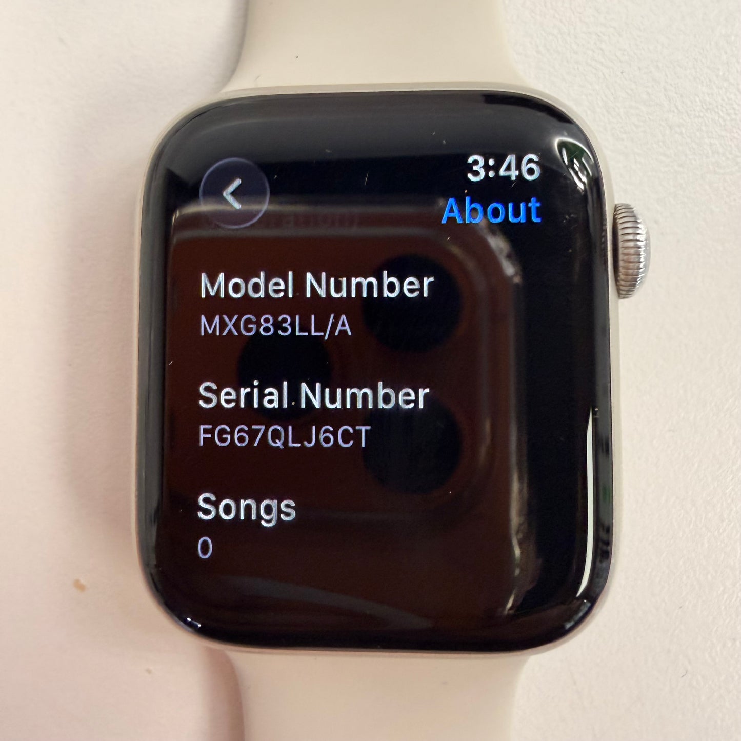 GPS Only Apple Watch SE 2nd Gen 44MM Starlight Aluminum MXG83LL/A
