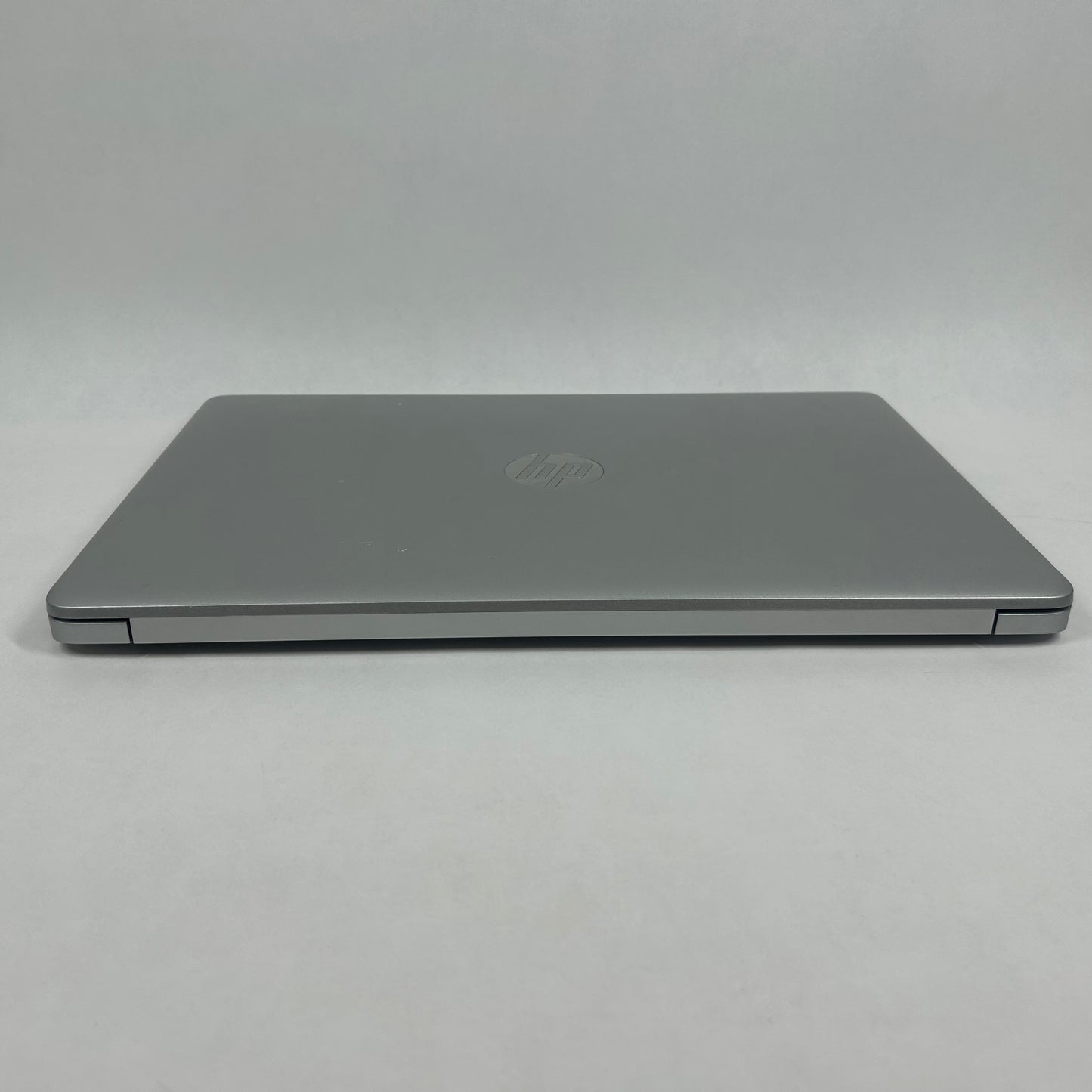 HP Laptop 15-EF1005DS 15.6" Athlon Silver 3050U 2.3GHz 4GB RAM 128GB SSD