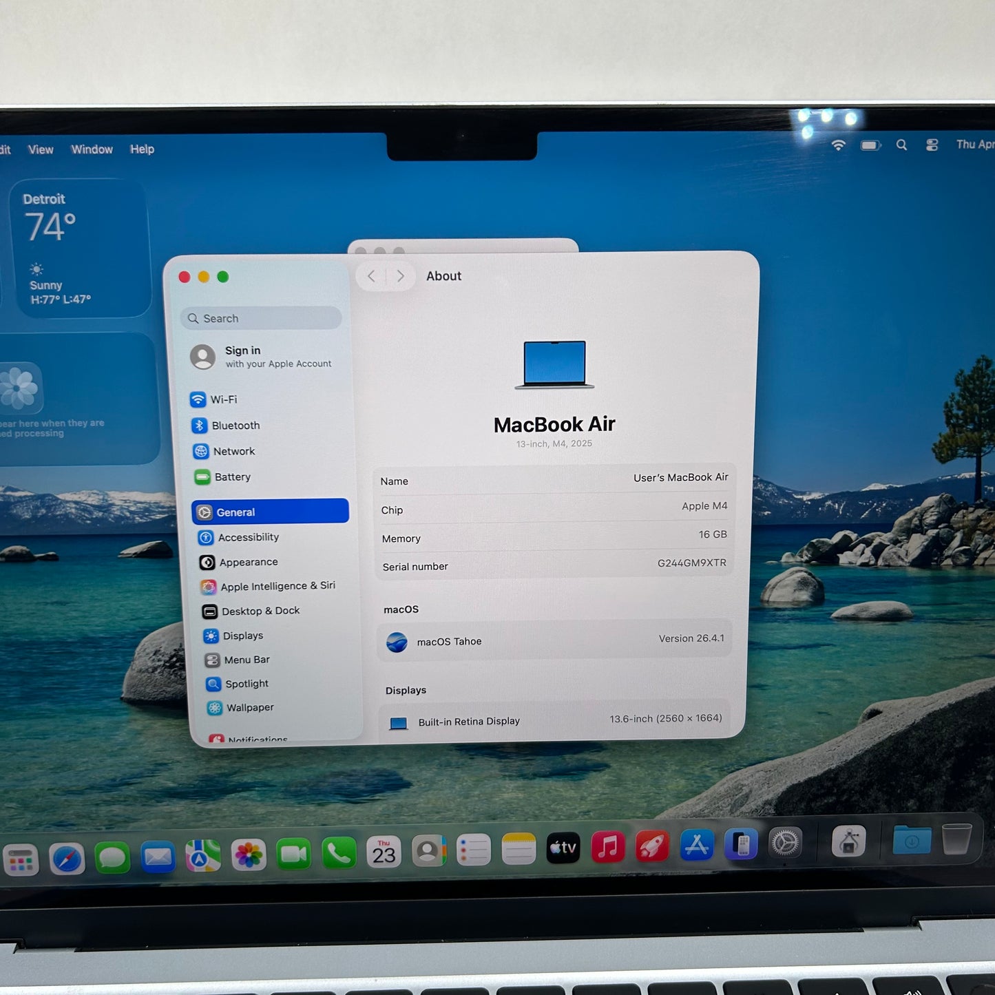 2025 Apple MacBook Air 13" M4 8C GPU 4.5GHz 16GB RAM 256GB SSD MW123LL/A