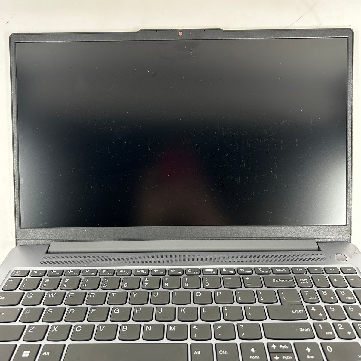 Lenovo IdeaPad Slim 3 15IAN8 15.6" i3-N305 1.8GHz 8GB RAM 128GB SSD