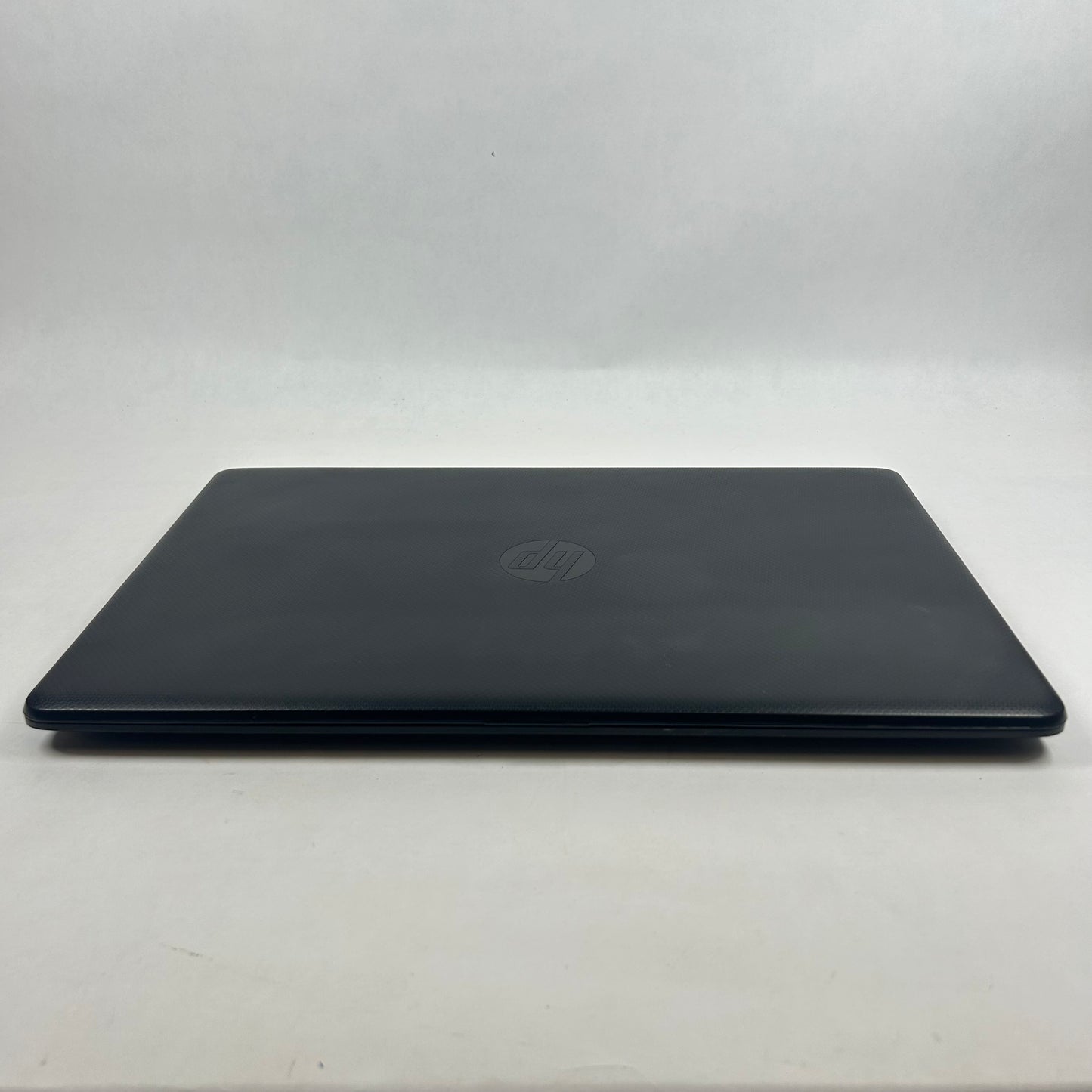 HP Laptop 17-BY3613DX 17.3" i5-1035G1 1.0GHz 8GB RAM 256GB SSD