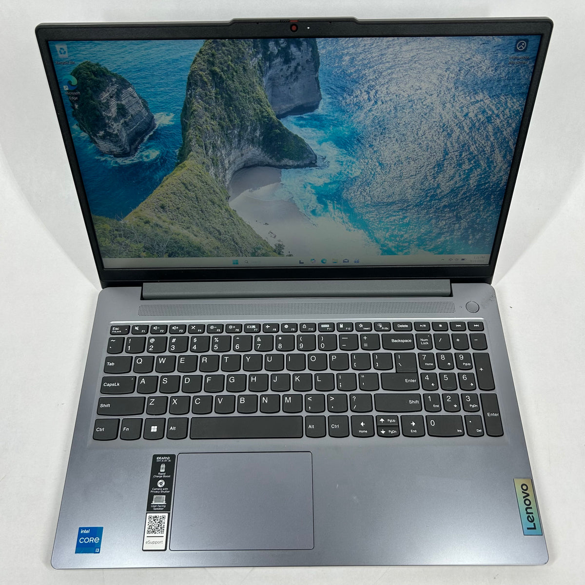Lenovo IdeaPad Slim 3 15IAN8 15.6" i3-N305 1.8GHz 8GB RAM 128GB SSD