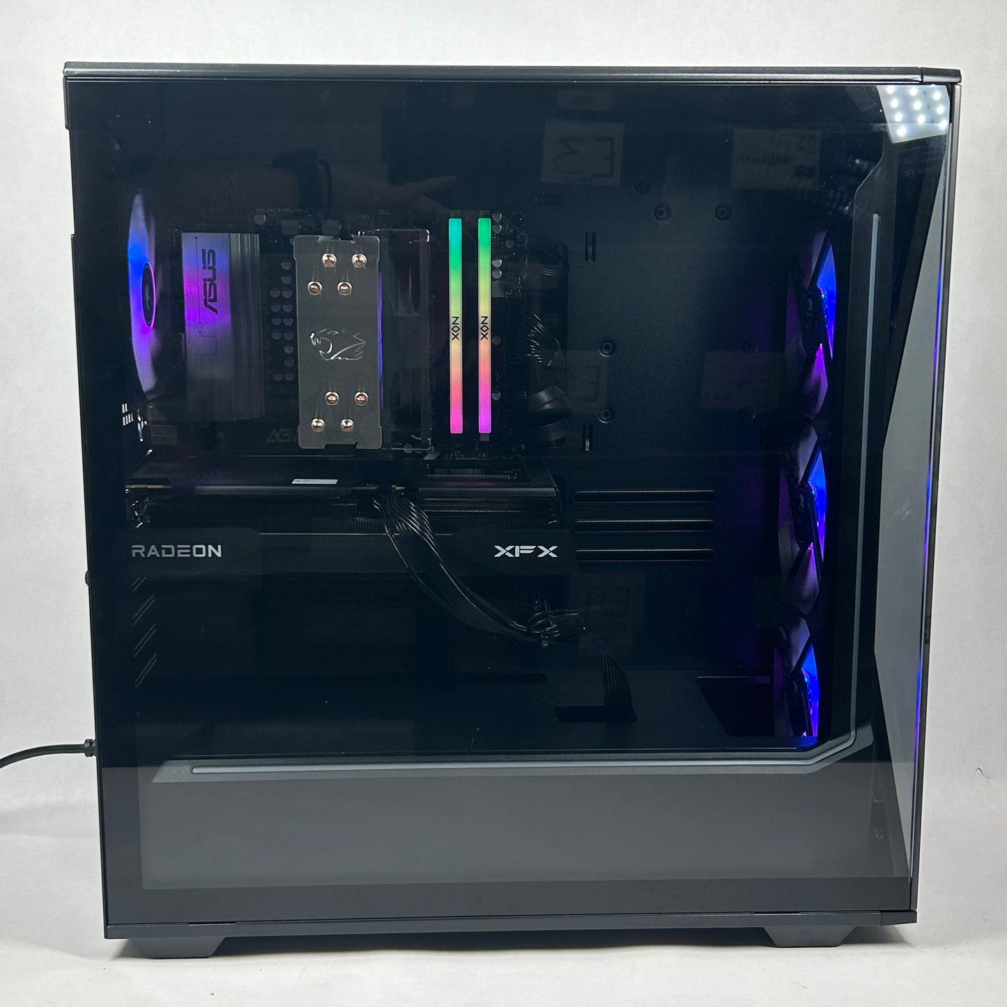 iBuyPower Custom PC Ryzen 7 9700X 3.80GHz 32GB RAM 1TB SSD AMD Radeon RX 9060 XT