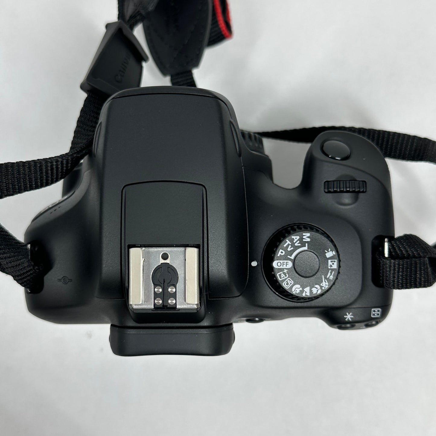 Canon EOS 4000D 18.0MP Digital SLR DSLR Camera EF-S 18-55 III Kit with Box