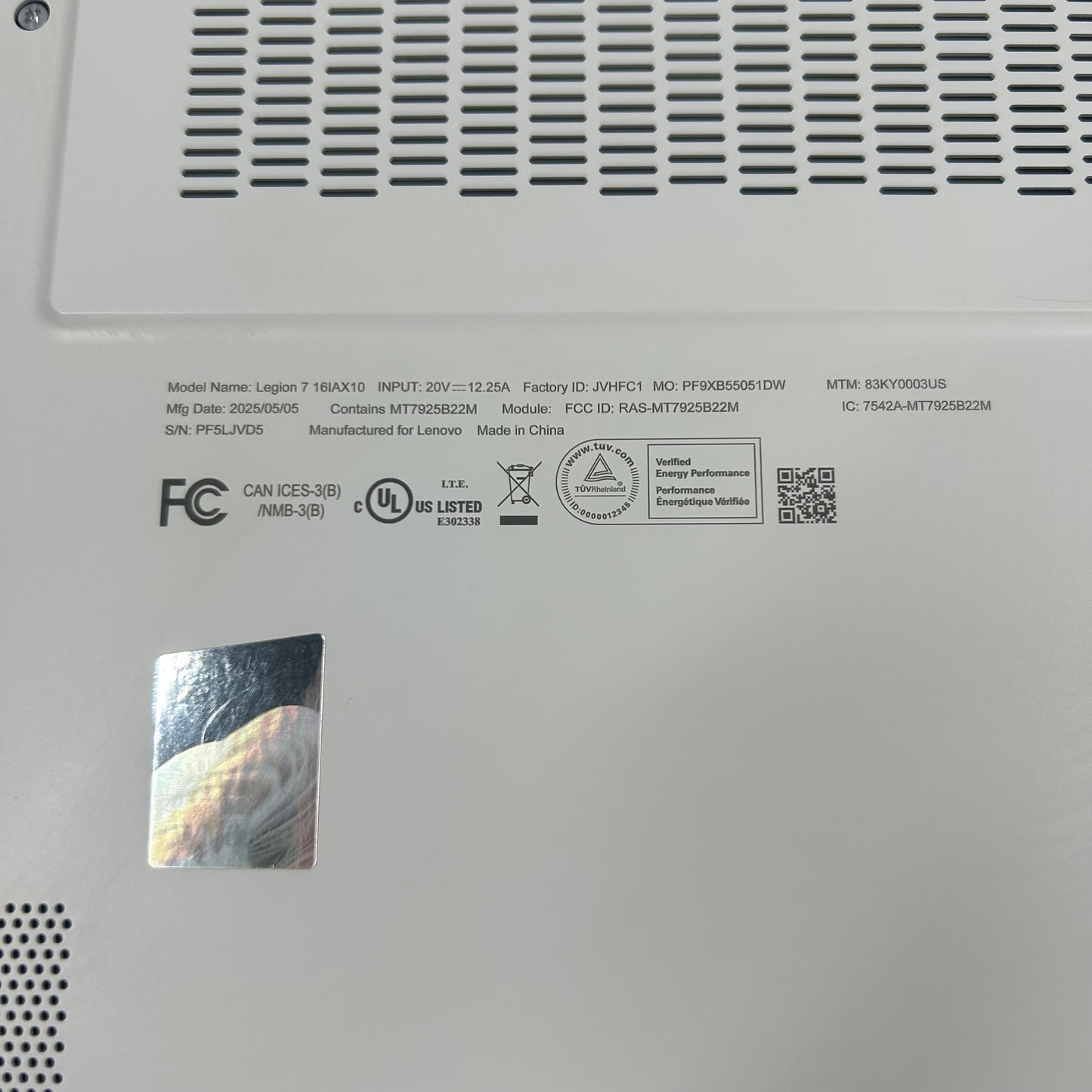 Lenovo Legion 7 16IAX10 Ultra 9 275HX 32GB RAM 1TB GeForce RTX 5070