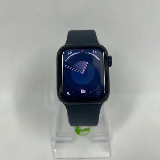 GPS Only Apple Watch SE 2nd Gen 40MM Black Aluminum Gray Sport Band MRG93LL/A