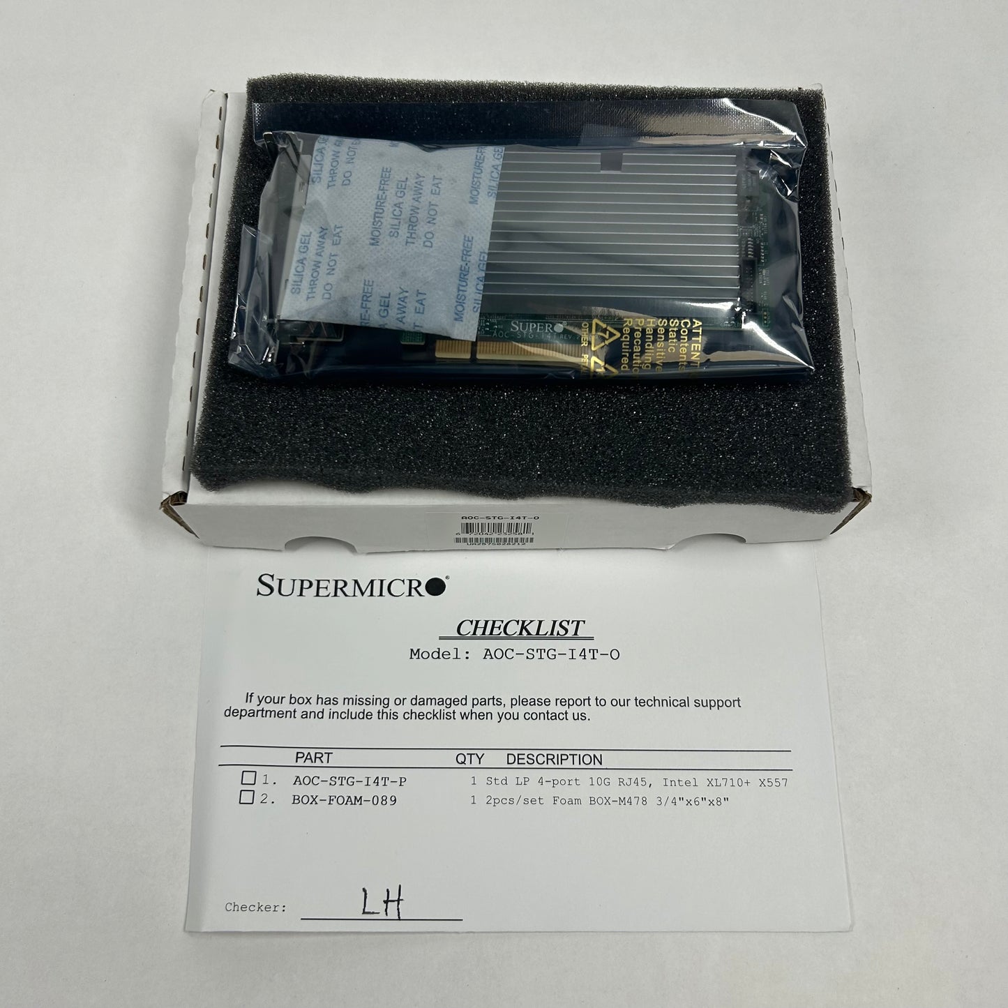 New Supermicro AOC-STG-I4T Server 4x RJ-45 Low-Profile PCI-e 3.0 x8, Intel XL710 +