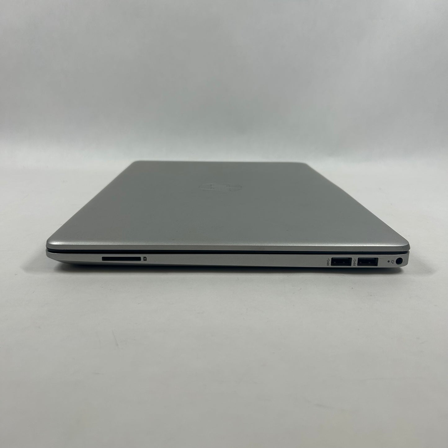 HP Laptop 15-GW0123OD 15.6" Ryzen 3 3250U 2.6GHz 8GB RAM 1TB SSD