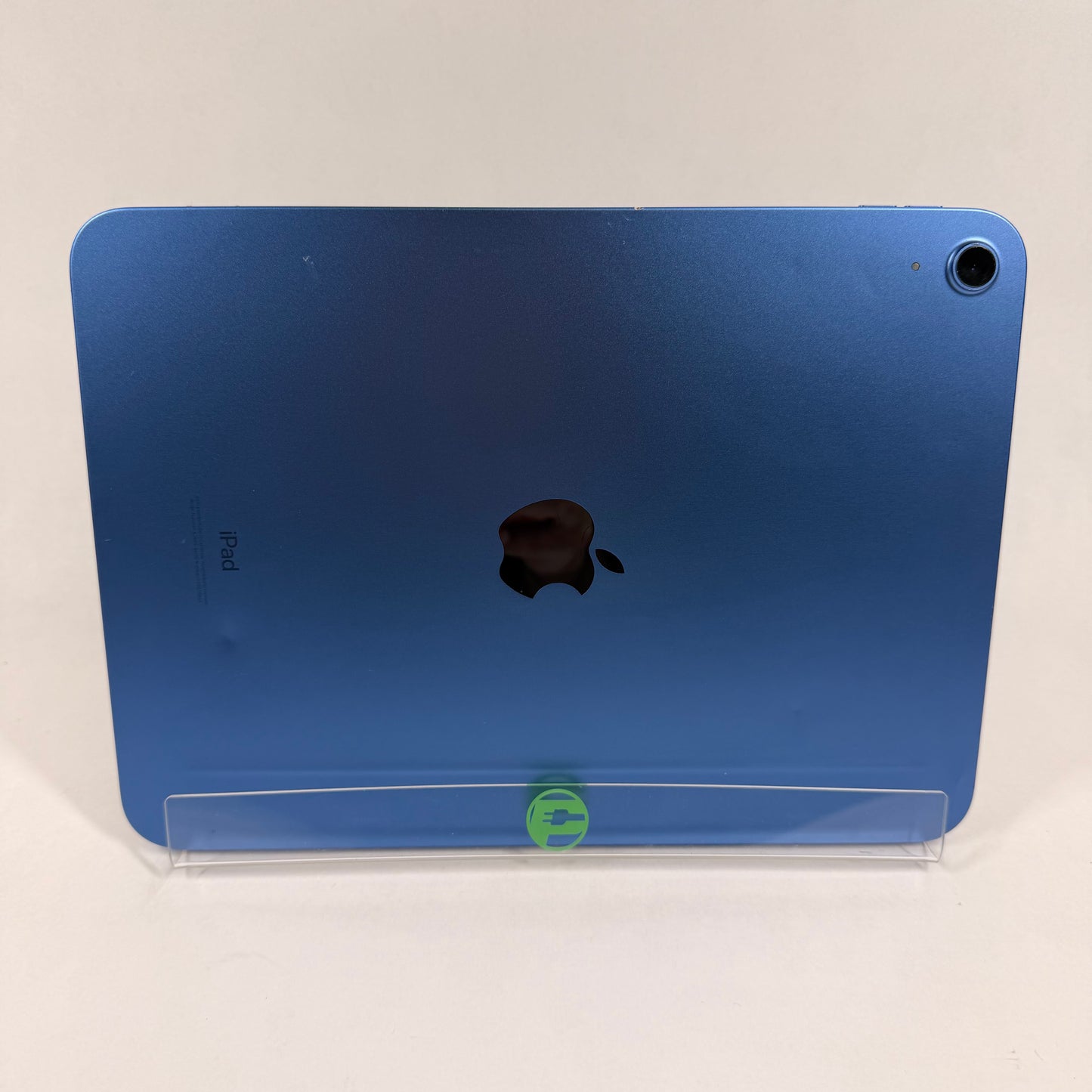 READ WiFi Only Apple iPad Air 4th Gen 64GB Silver NYFM2LL/A