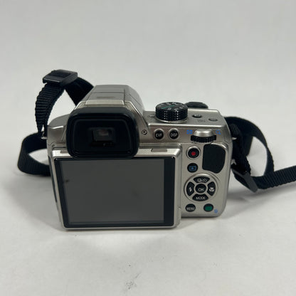 Pentax X-5 X-5 16.0MP Digital Camera 555 Shutter Count