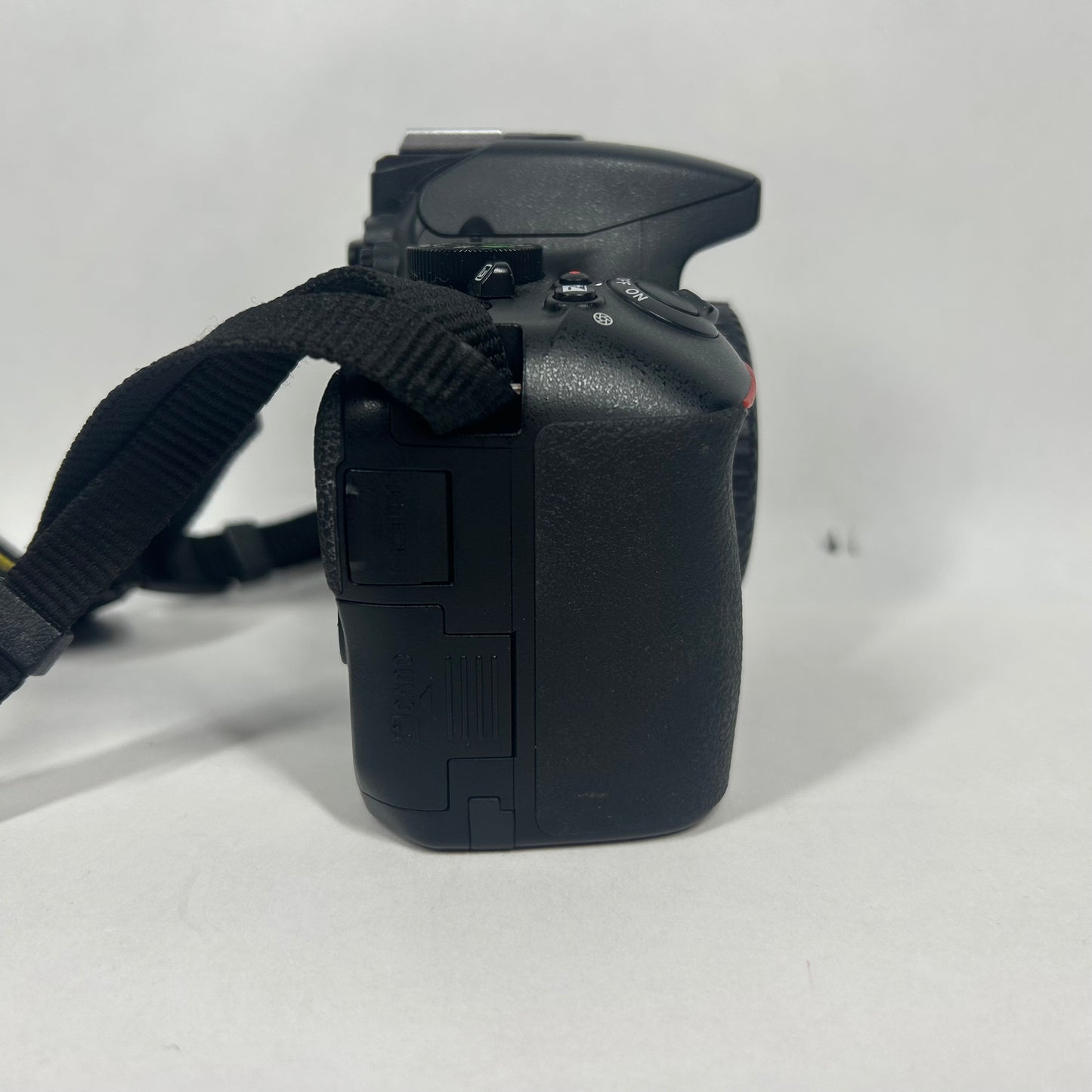 Nikon D5500 24.2MP DSLR Camera  8841 Shutter Count