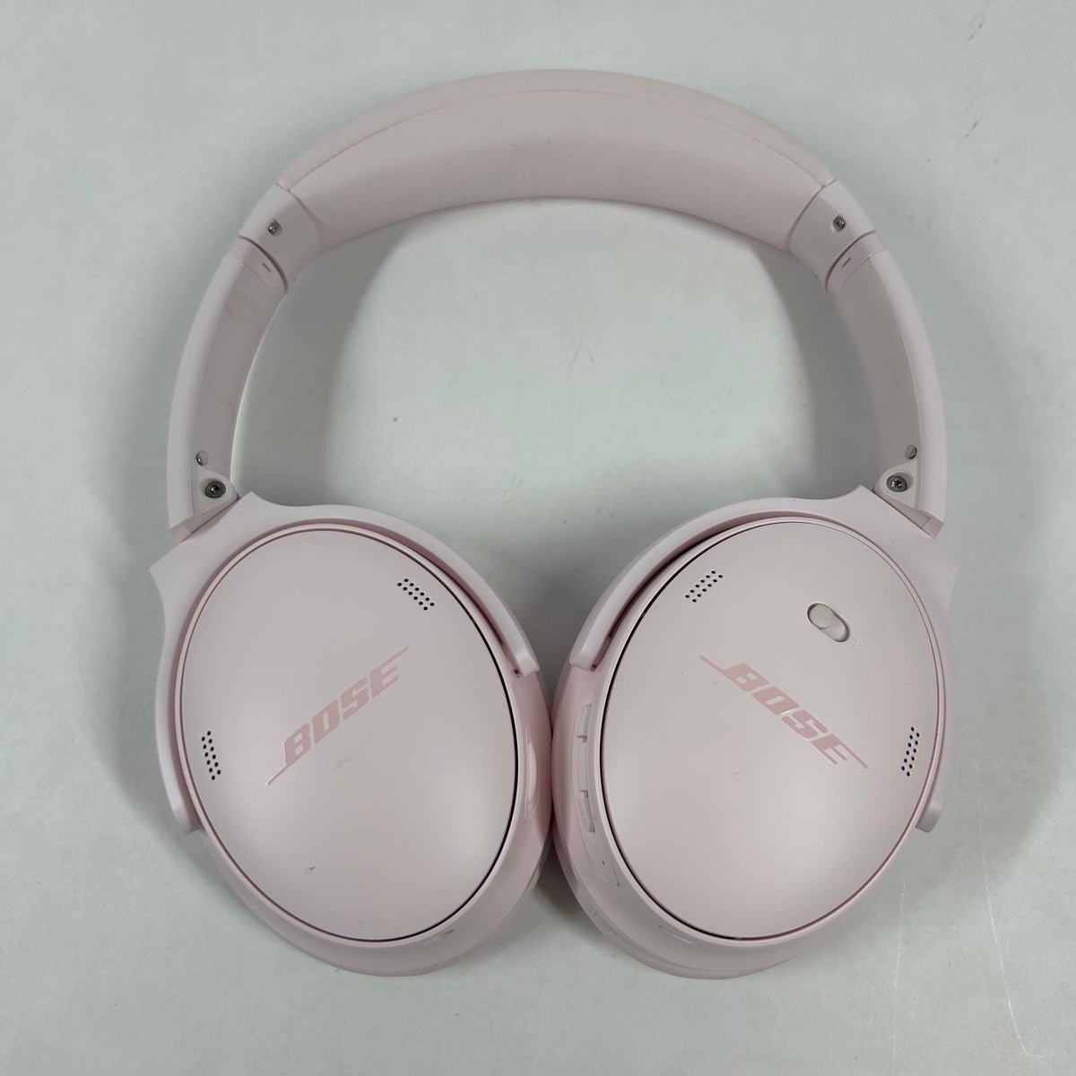 Bose QuietComfort Over-Ear Noise Cancelling Bluetooth Headphones Petal Pink