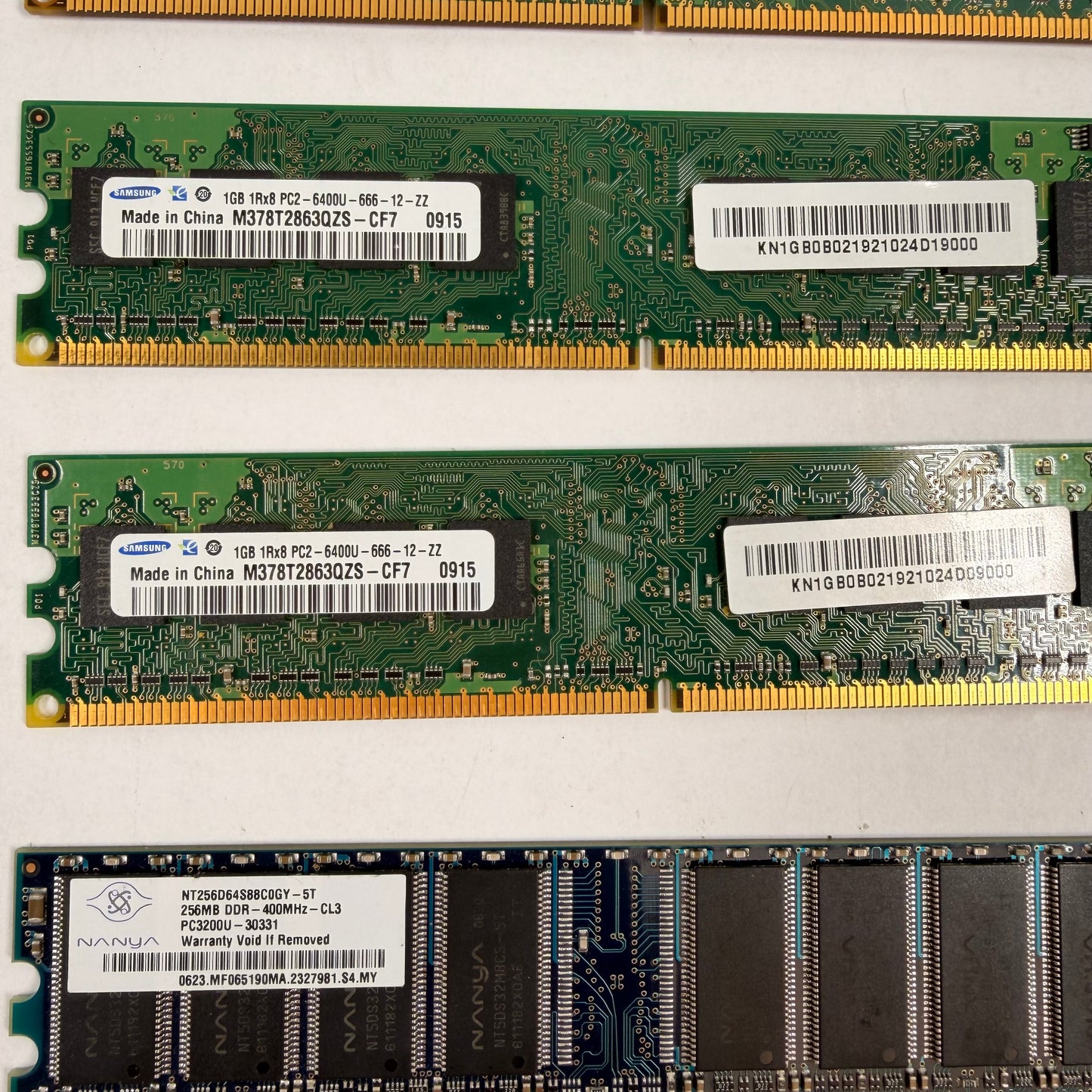 Mixed Lot of 24 RAM Memory Models DDR DDR2 DDR3 Assorted Brands