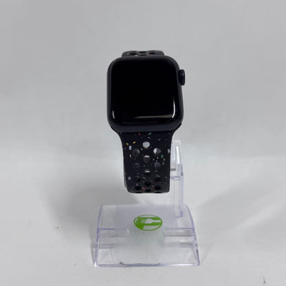 GPS Only Apple Watch SE 3 40MM Midnight Aluminum MEHX4LW/A
