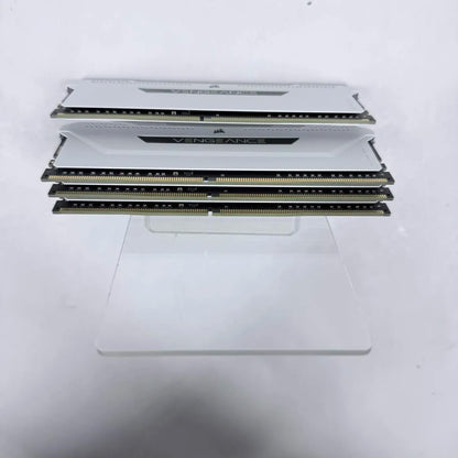 Corsair Vengeance 32GB (4x8GB) RAM DDR4 3200MHz CMH16GX4M2E3200C16W