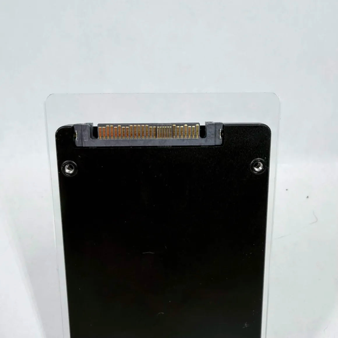 Samsung 2.5" PM983a 8TB U.2 PCIe 3.0 x4 (NVMe) SSD MZ-QLB7T6B SSD