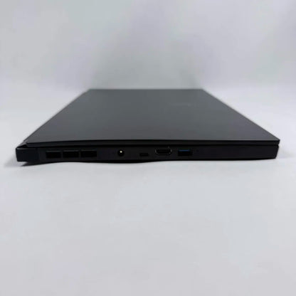 MSI Stealth GS66 11LUE 15.6" i7-11800H 2.3GHz 16GB RAM 1TB SSD
