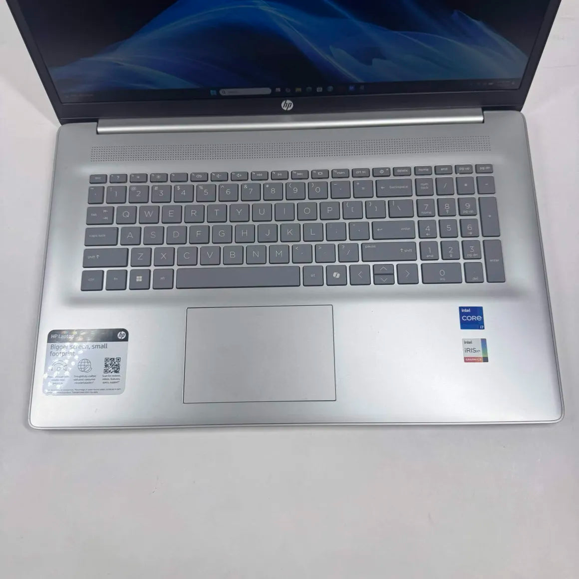 HP Laptop 17-CN3327DX 17" i7-1355U 1.7GHz 16GB RAM 1TB SSD