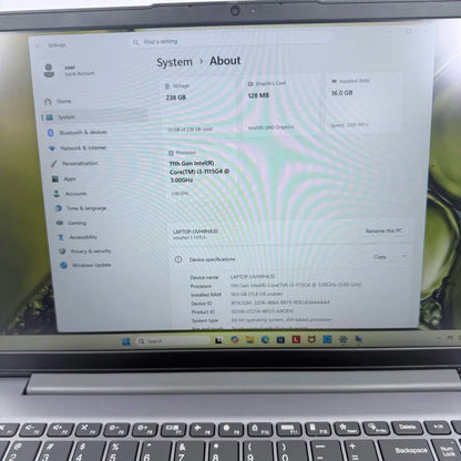 Lenovo IdeaPad 3 82H8 15.6" i3-1115G4 3.0GHz 16GB RAM 256GB SSD