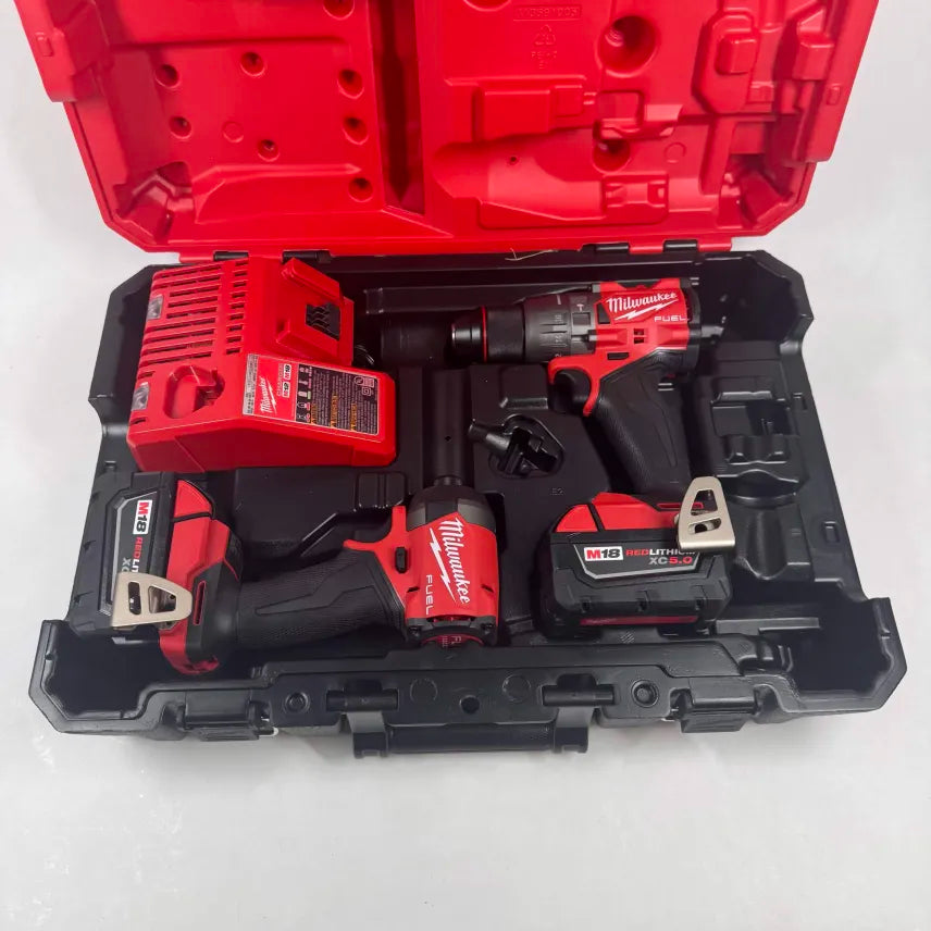 Milwaukee 3697-22 M18 18V M18 Fuel Combo Kit