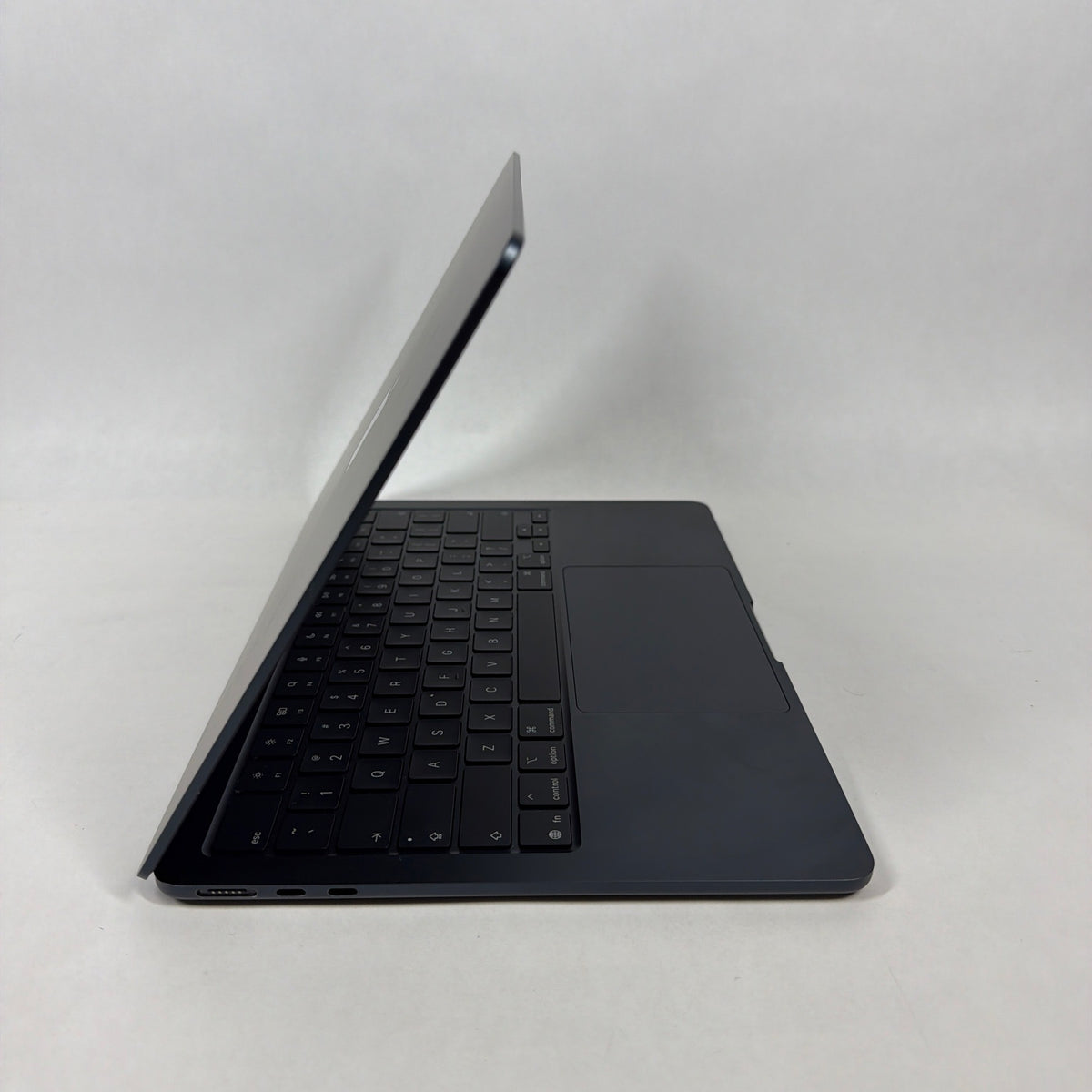 2026 Apple MacBook Air 13.6" M5 10C GPU 4.6GHz 16GB RAM 512GB SSD MDHE4LL/A
