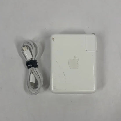 2020 Apple MacBook Pro 13.3" i5 1.4GHz 8GB RAM 256GB SSD Silver A2289