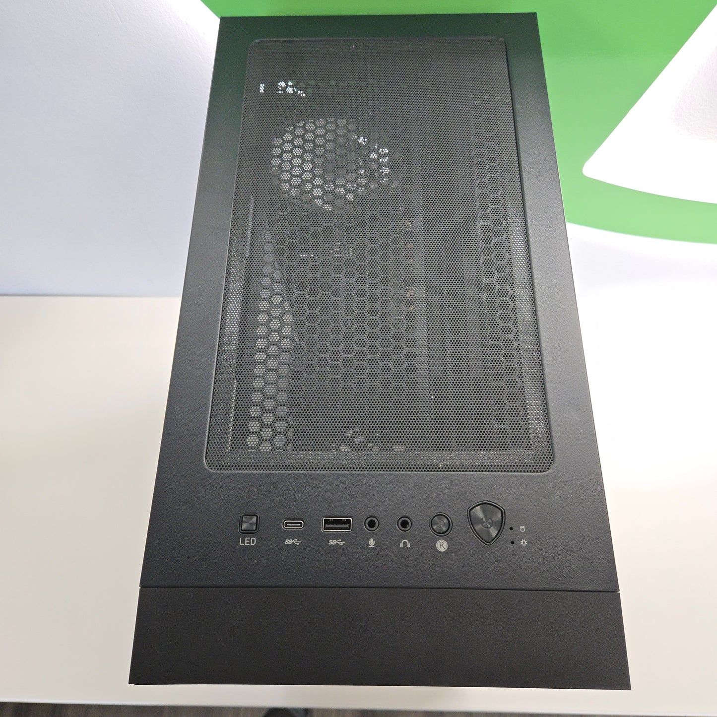 MSI Codex Z2 Ryzen 5 8400F 4.20GHz 16GB RAM 1TB SSD MSI GeForce RTX 4060 Ti